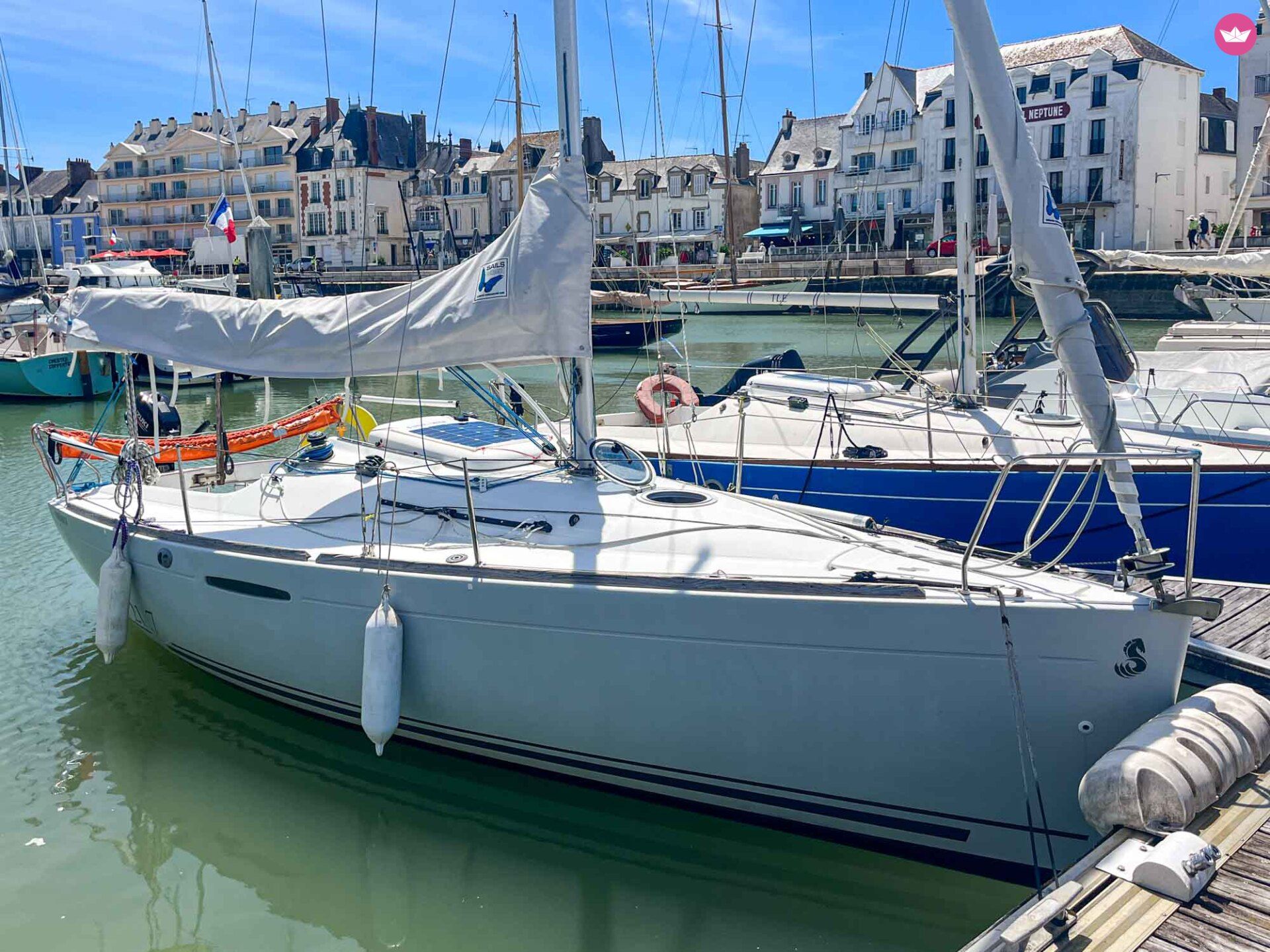 Sailboat Beneteau First