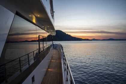 Brandnew luxury trawler