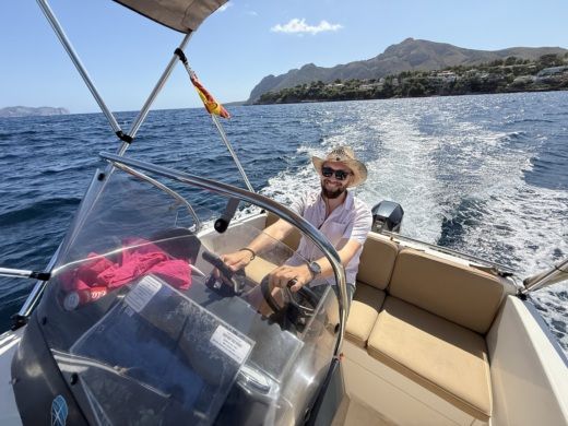 Port d'Alcúdia Without license Quicksilver Activ 455 Open alt tag text