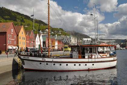 Hire Motorboat T.S.M.Y. Weller Bergen