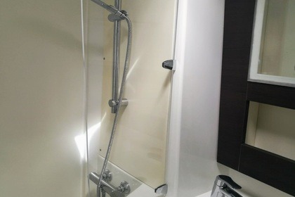 Catamarán "VITANBLUE" Helia 44.