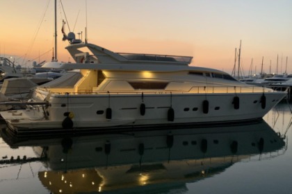 Hire Motorboat Ferretti 76' Fly Athens