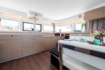 Rental Catamaran Lagoon Lagoon  43 Msida
