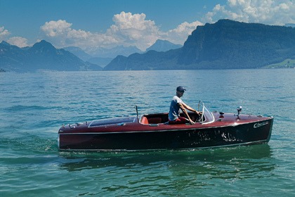 Location Bateau à moteur Chris Craft 19 feet Runabout Lucerne