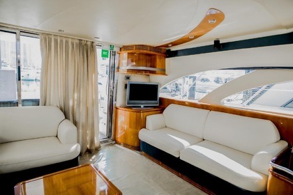 Location Yacht à moteur AMAZING AZIMUT 2015 Dubaï Marina