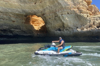 Location Jet-ski Seadoo gti130 Portimão