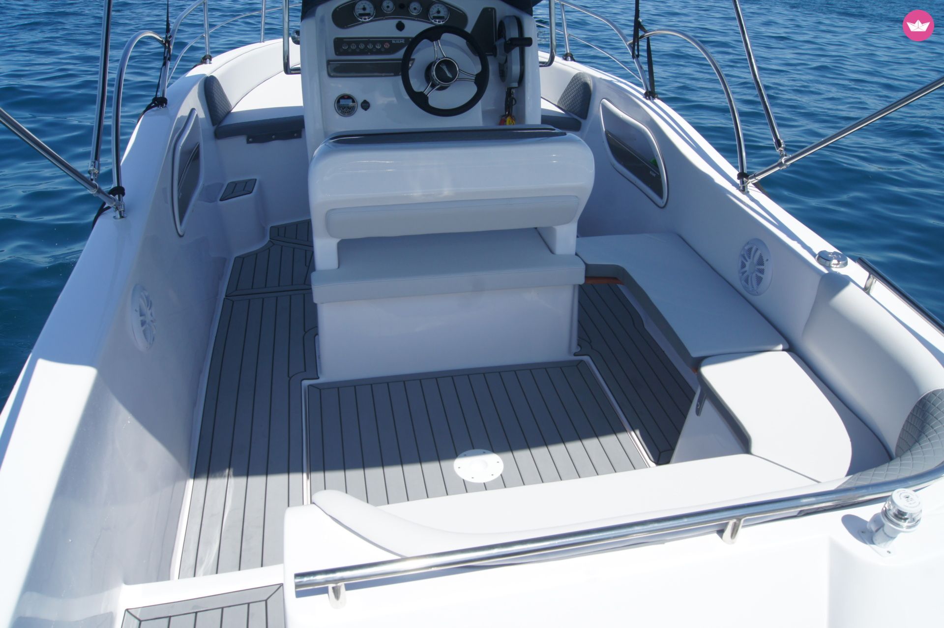 Bateau à moteur BLULINE 21 OPEN 150cv 7