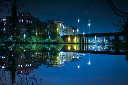 sailboat for a day trip on the river Erdre at 6, or a weekend at 4, no permit required