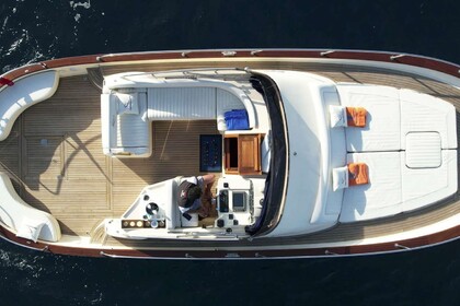 Verhuur Motorboot Aprea Mare 38 Open Sorrento