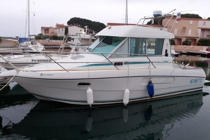 Rental Motorboat Jeanneau Merry fisher 800 Saint-Cyprien