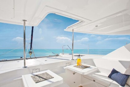"ALL INCLUSIVE" CATAMARAN