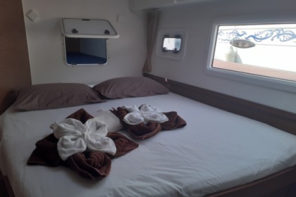 Verhuur Catamaran LAGOON 42 Arrondissement Le Marin
