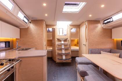 Charter Sailboat Dufour Yachts Dufour 41 - 3 cab. Marseille