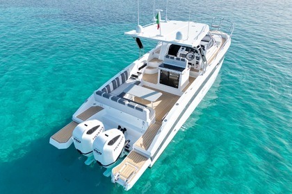 Location Bateau à moteur Saver Saver 330 sport 11 metri  incluso watergames Portisco