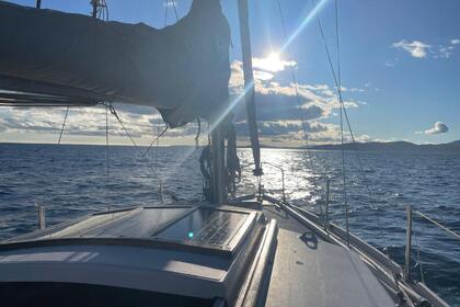 Hyra båt Segelbåt Jeanneau Sangria Saint-Raphaël