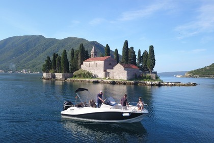 Charter Motorboat Quicksilver Activ 675 Open Kotor