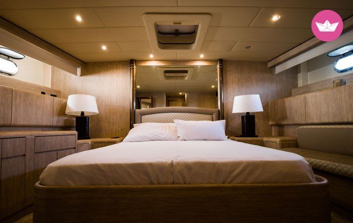 Bateau à moteur Mangusta 80 4400cv 4
