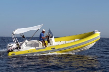 Noleggio Gommone Italboats Predator 6.80 Capri