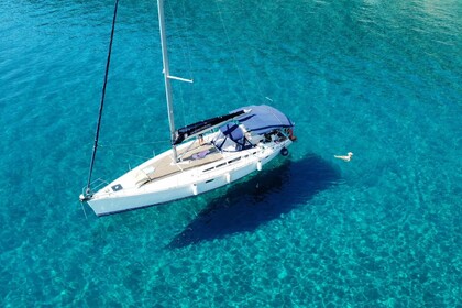 Explore the Beauty of Naxos by Sea!