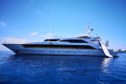 Hire Motorboat Benetti Golden Bay 164 Athens