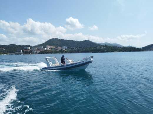 Navaris Boats-Honda — 6m