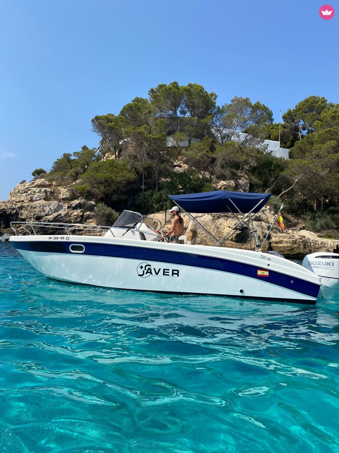 Bateau à moteur Saver 750 Wa 250cv 6