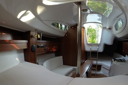 Czarter VIVA 700 Nowa