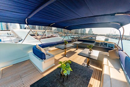 Luxurious 80ft Yacht for Rent in Dubai