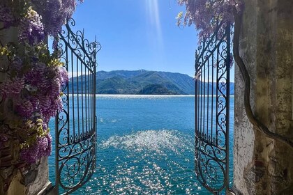 Colombo Super Indios Luxury Wooden Classic boat