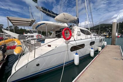 Hire Catamaran Rorbertson & Caine Leopard 46 with A/C Whitsunday Islands