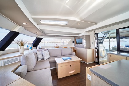 Pi 2 Fountaine Pajot Saba 50
