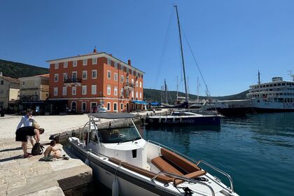 Axopar 28 T-Top mit Kabine. Vollausstattung.