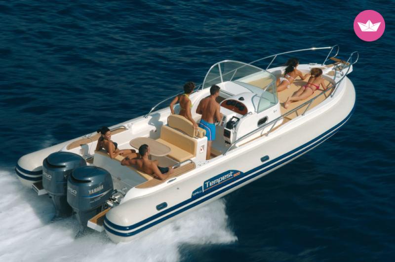 Semi-rigide Capelli Tempest 900 n.7 500cv