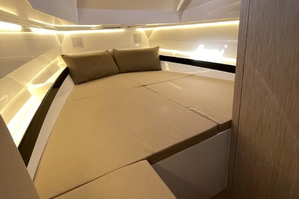 Gommone Cabinato Renier R10 Tourer