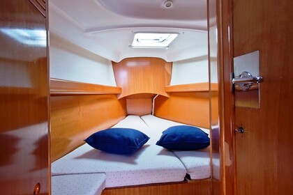 BENETEAU 40.7 NICE, COMFORTABLE AND FAST!