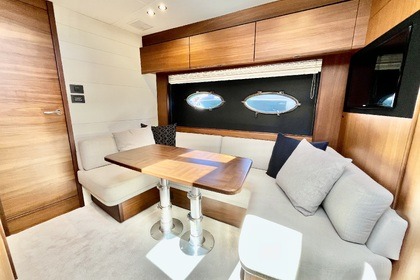 Verhuur Motorjacht Princess V48 Puerto Banús, Marbella