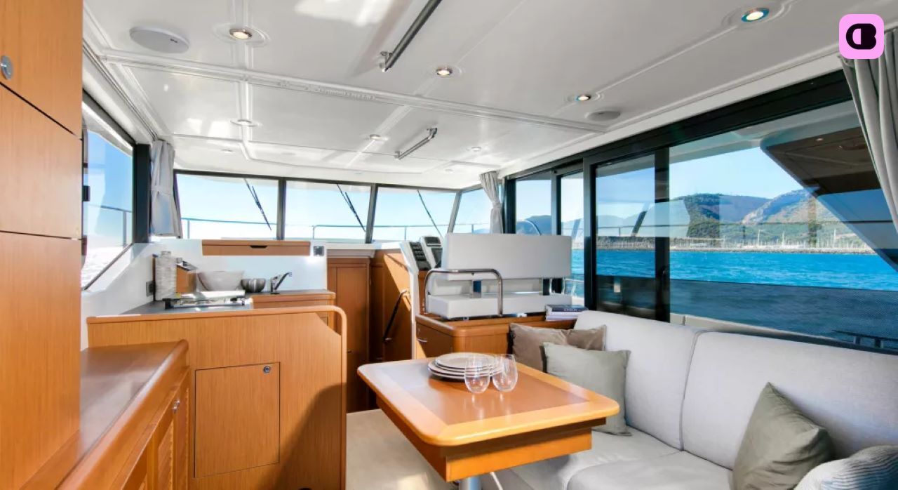 Bateau à moteur Swift Trawler 35 425cv 2