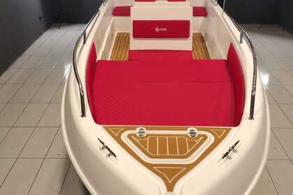 Private Boat-No drive Lincese