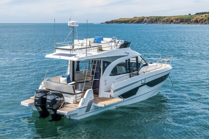 Location Bateau à moteur Beneteau Antares 11 fly Ajaccio