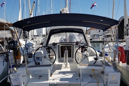 Noleggio Barca a vela Beneteau Oceanis 35.1 Trogir