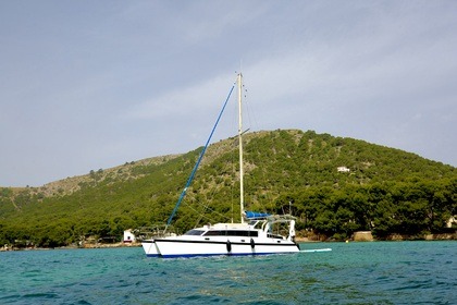 Private DAY CHARTER Catamaran Dean 365