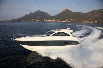 Miete Motorboot Beneteau Monte Carlo 42 Golfe Juan