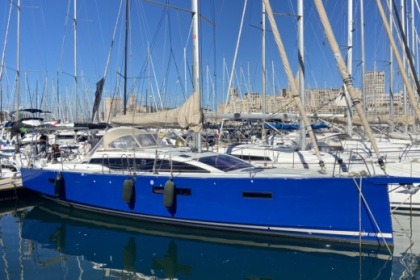 Rental Sailboat RM 1270 Marseille