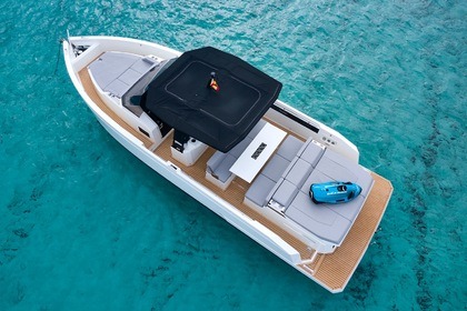 De Antonio Yachts D32