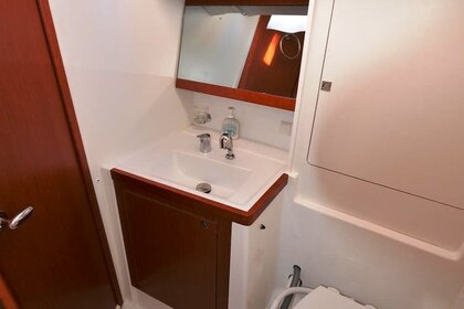 Hyra båt Segelbåt Beneteau Oceanis 48 Laurion