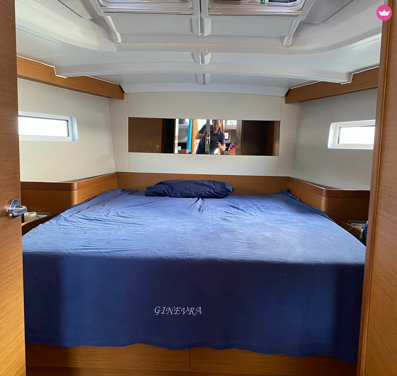Hire Sun Odyssey 440