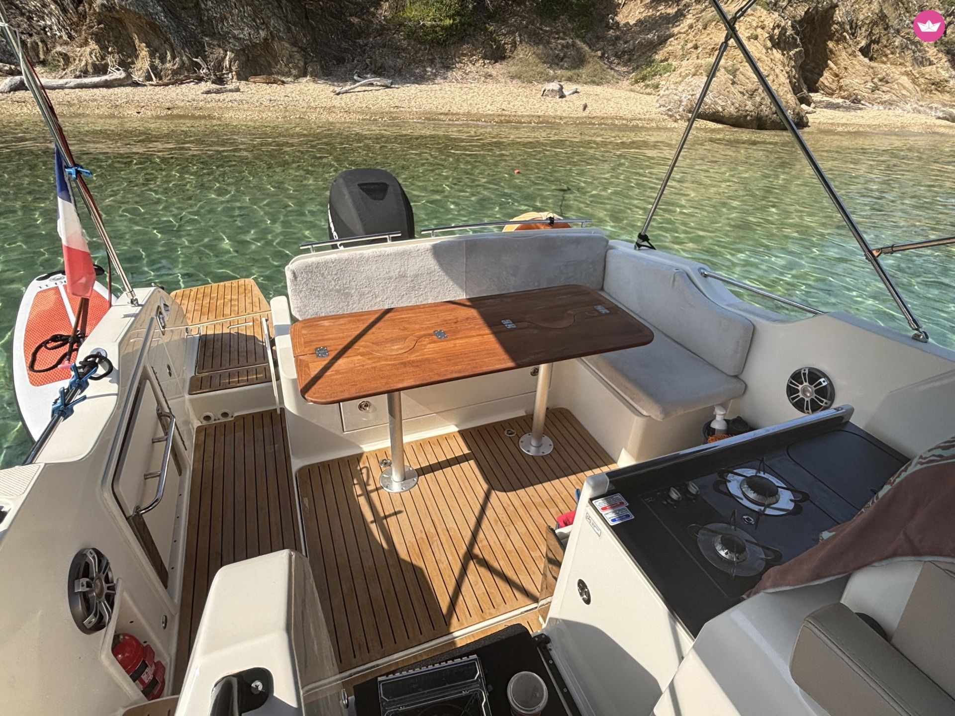 Bateau à moteur Quicksilver Activ 875 Sundeck 350cv 2