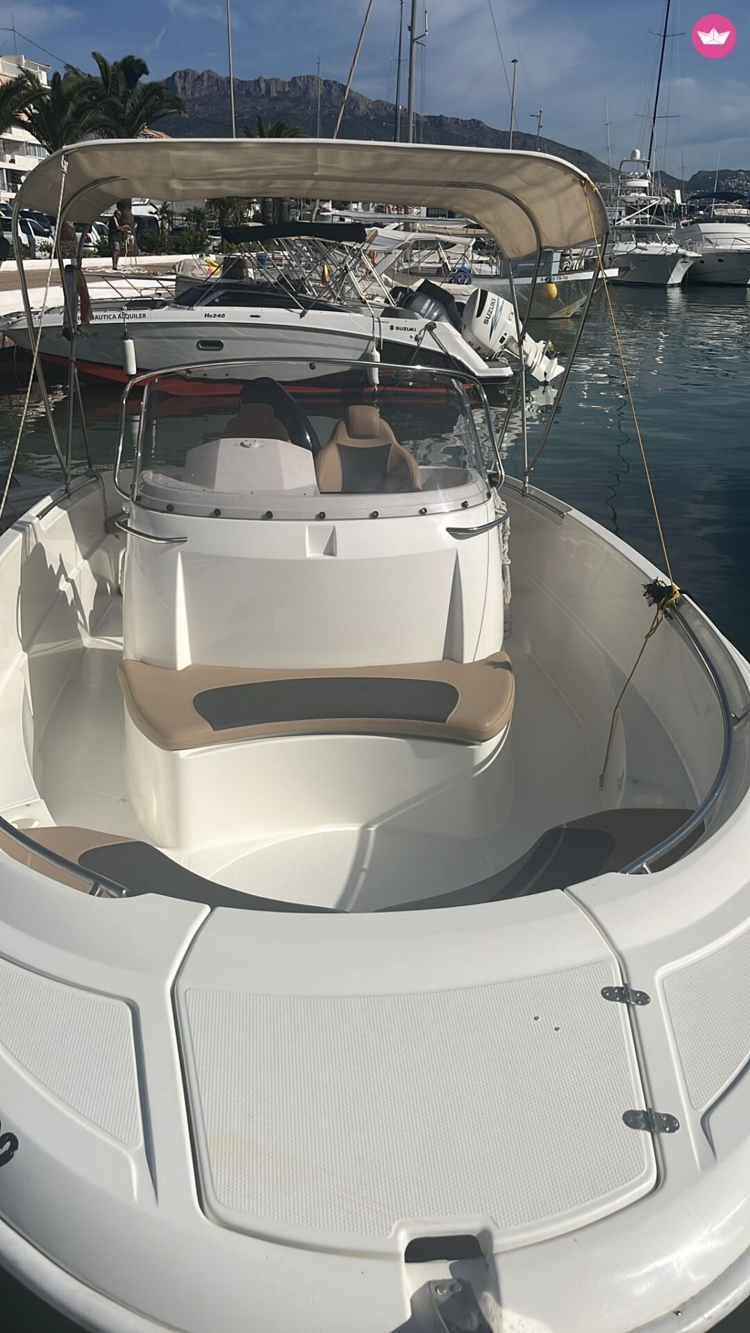 Bateau à moteur FEMIS AQUA 620 115cv 2