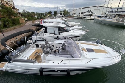 Location Bateau à moteur Jeanneau Cap Camarat 9.0 WA France