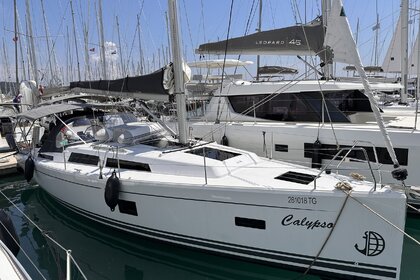 Hyra båt Segelbåt Hanse Yachts Hanse 388 Trogir